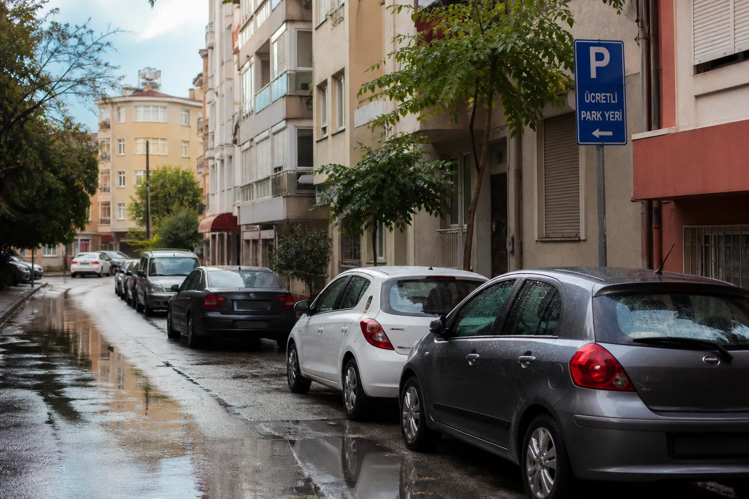 Mietwagen in Izmir: Praktischer Ratgeber für Ihre Buchung